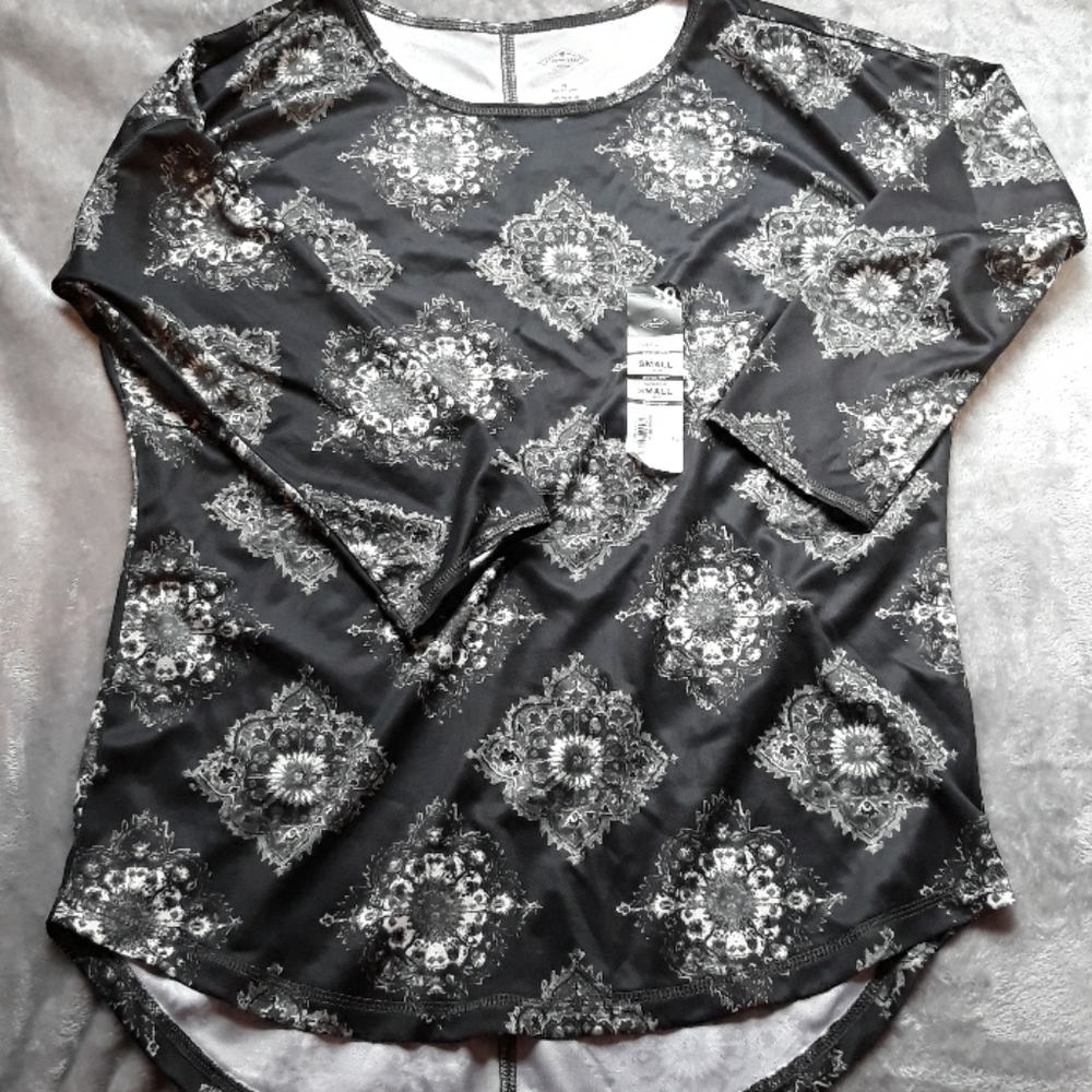 3/4 Sleeve Active Top- St. John's Bay